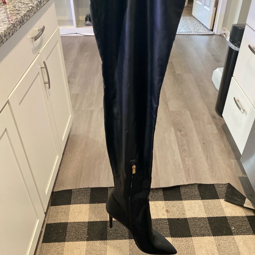 Elegant Black Over the Knee Women's Boots